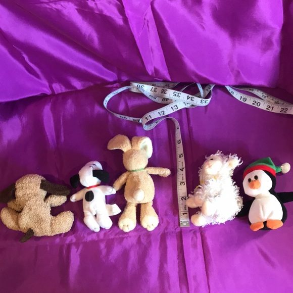 Lot of 5 small plush stuffed animals bunny Wendy's snoopy, penguin, dog, Ty lamb - Picture 8 of 16
